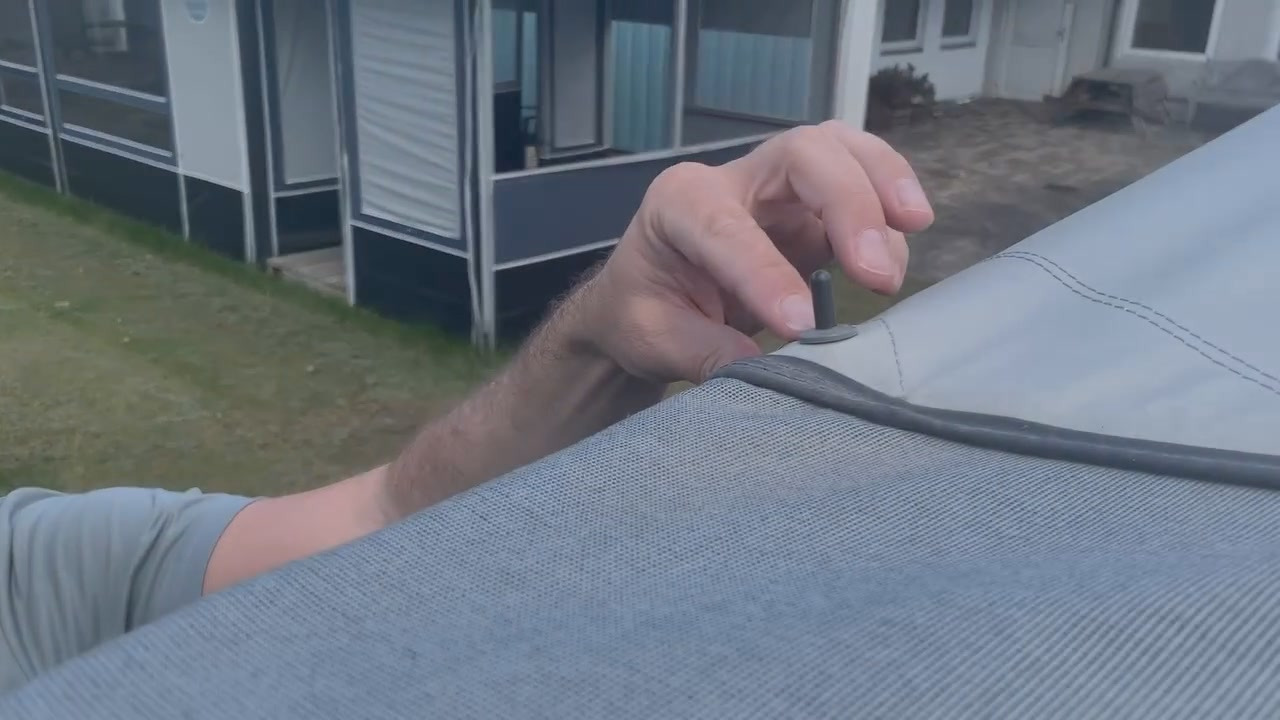 Hinshøj Caravan anbefaler DropStop for tørre campingture