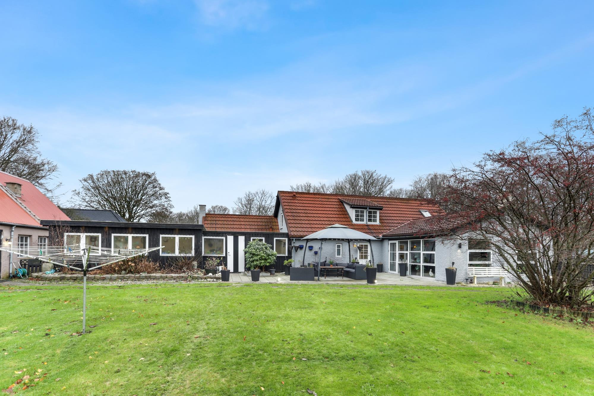 Charmerende villa med mange muligheder og grønne omgivelser