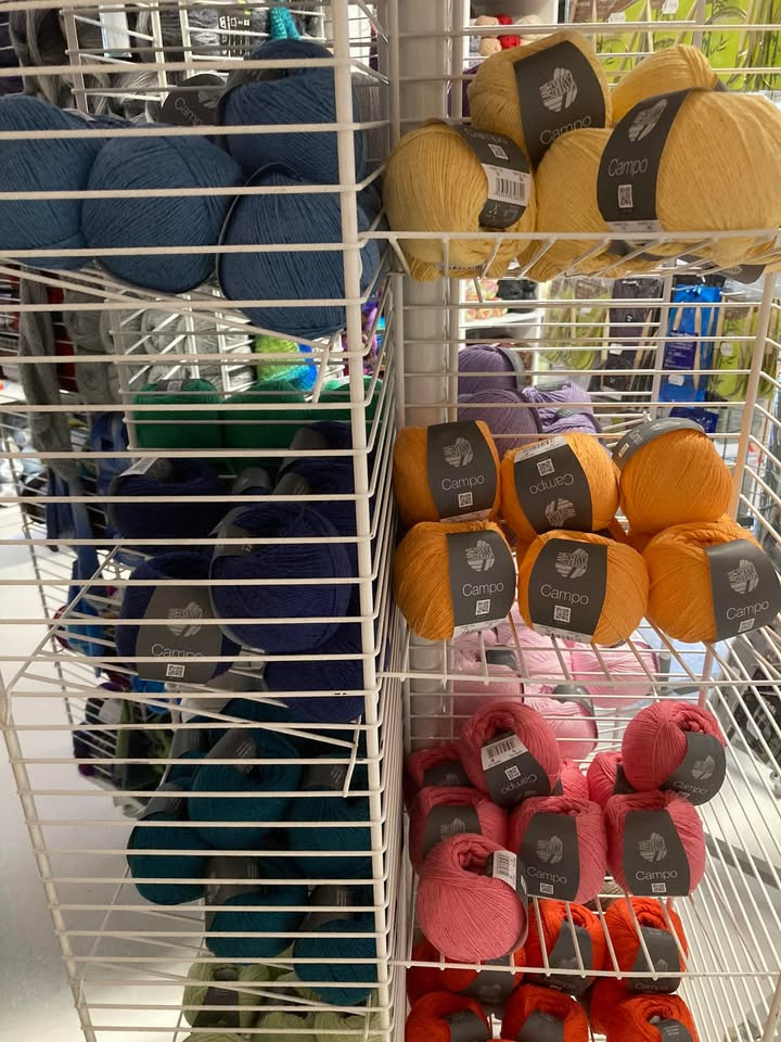 Januar-tilbud hos Holmberg Handel ApS: Garn og strikkepinde til gode priser i Hjørring