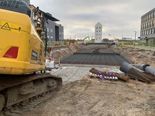Regnvandsbassinet på Østervold får Københavnervægge og fast bund