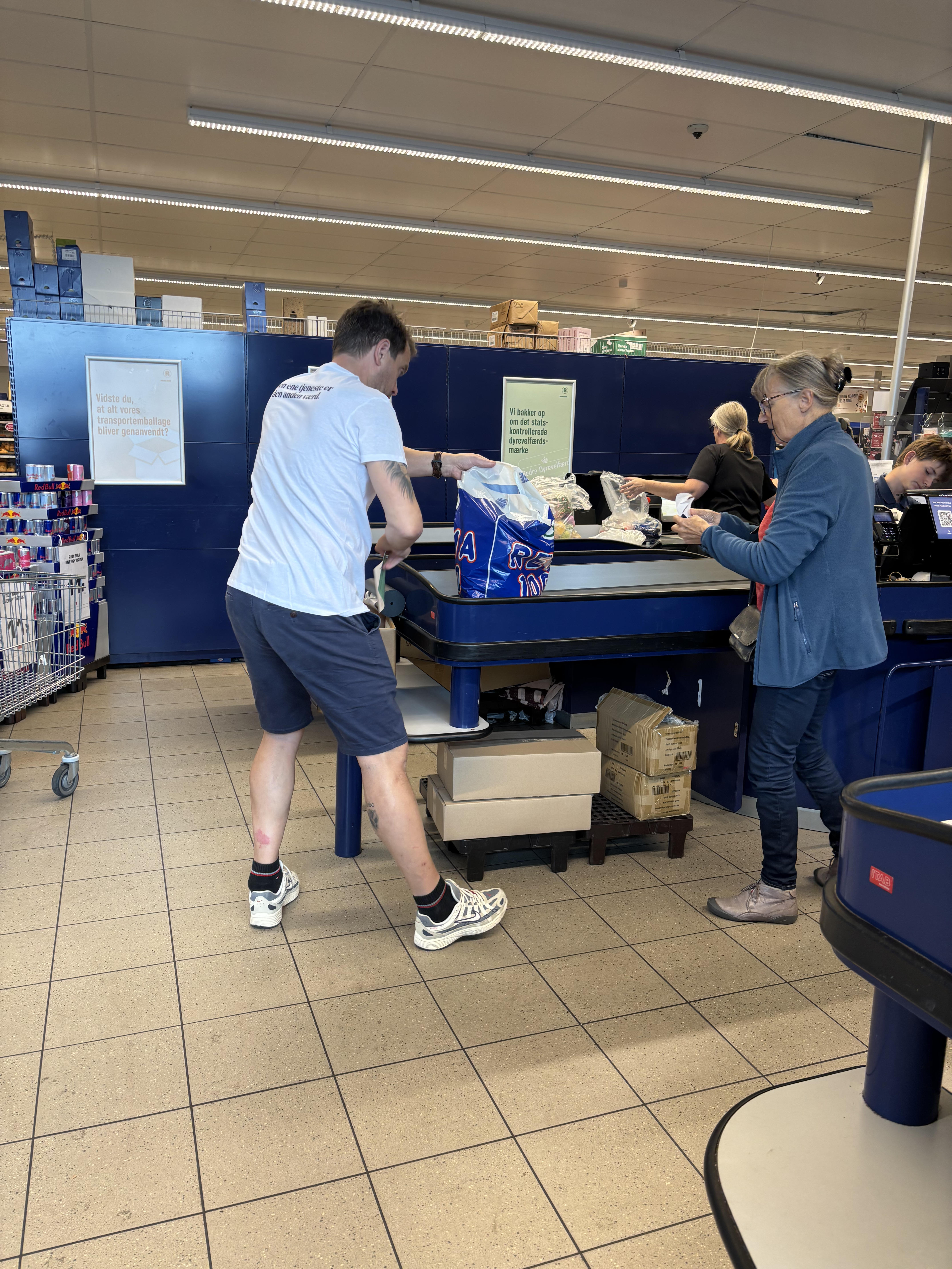 Frivillige pakkede varer og satte fokus på en vigtig sag 