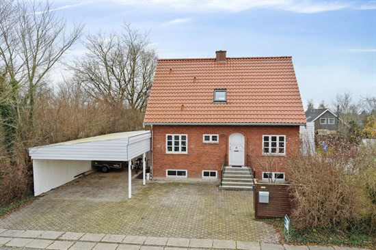 Bolig til salg for 2,8  mio. kroner - se hvad der ellers er til salg i Faxe Kommune