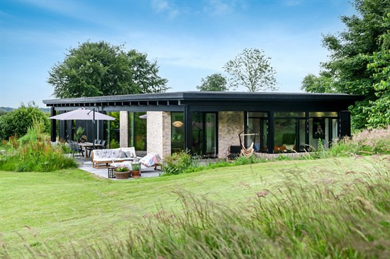 Top 6 over dyreste boliger til salg i Glamsbjerg. Priser op til 8.500.000 kr