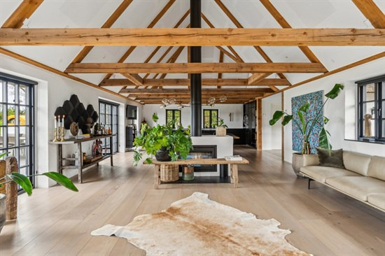 Top 6 over dyreste boliger til salg i Brenderup. Priser op til 6.995.000 kr