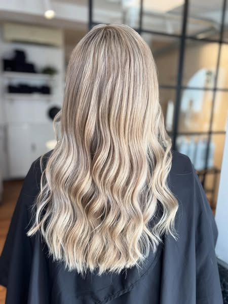 Hairways forkæler brud med polterabend-overraskelse efter skønhedsforkælelse