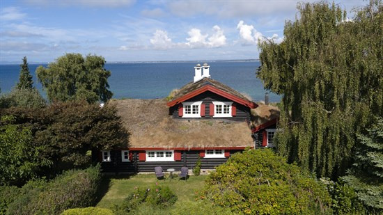 Eksklusiv bolig for 9.975.000 kr er netop kommet til salg i Ålsgårde - Se den og de dyreste boliger her