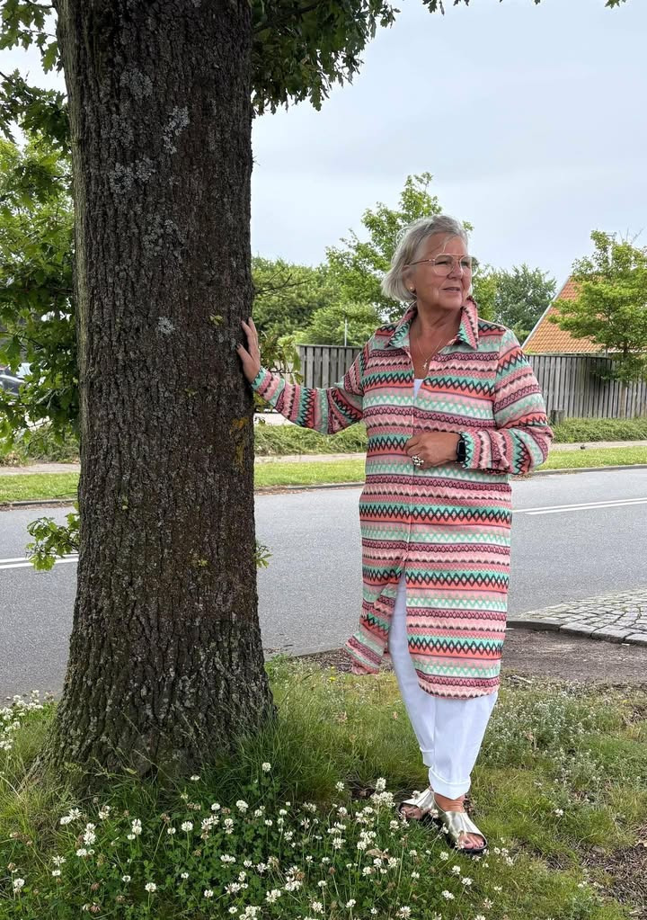 Rosengreen tilbyder flot multicolour skjortekjole fra Costa Mani til nedsat pris