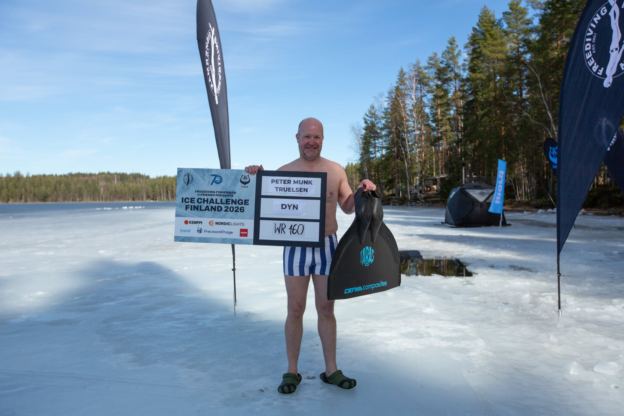 Dansker lavede verdensrekord i isdyk: – Jeg går bare rundt som den glade dreng