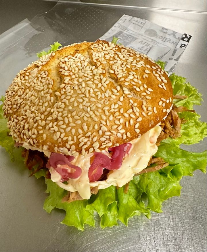 Spar Fårup tilbyder pulled pork burger til aftensmad for kun 39 kr