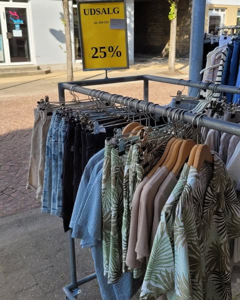 Børneshoppen Brønderslev tilbyder 25% rabat på sommerstyles til børn i alderen 6-12 år
