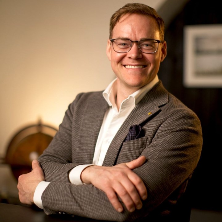 Portrætfoto af Nicolas Madsen