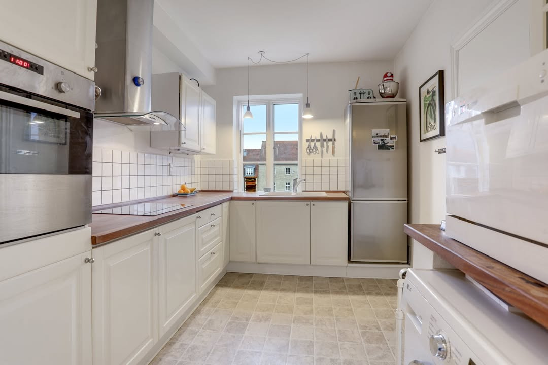 Mæglerhuset Aalborg præsenterer ny pris på skøn 3-værelses lejlighed i Øgadekvarteret