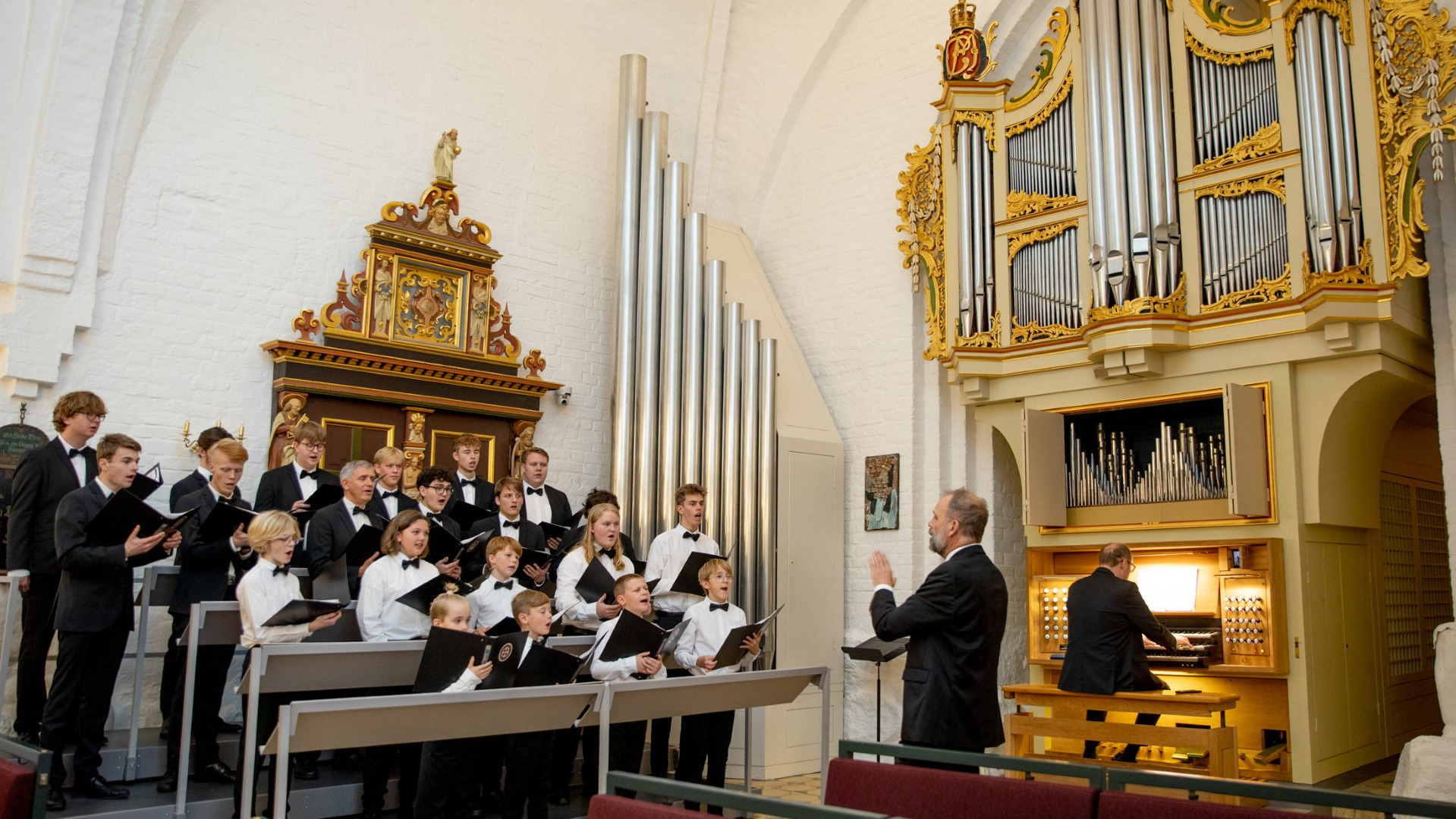 Adventskoncert med Thisted Kirkes Drenge-Mandskor