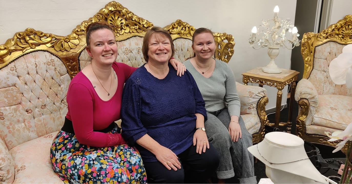 Familiearv får nyt liv med smykker fra Smykkedesigner Helga Winther