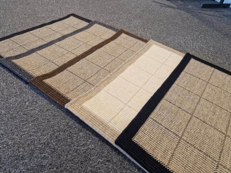 Hovelind Møbler præsenterer Casablanca tæpper og løbere i forskellige størrelser og mønstre