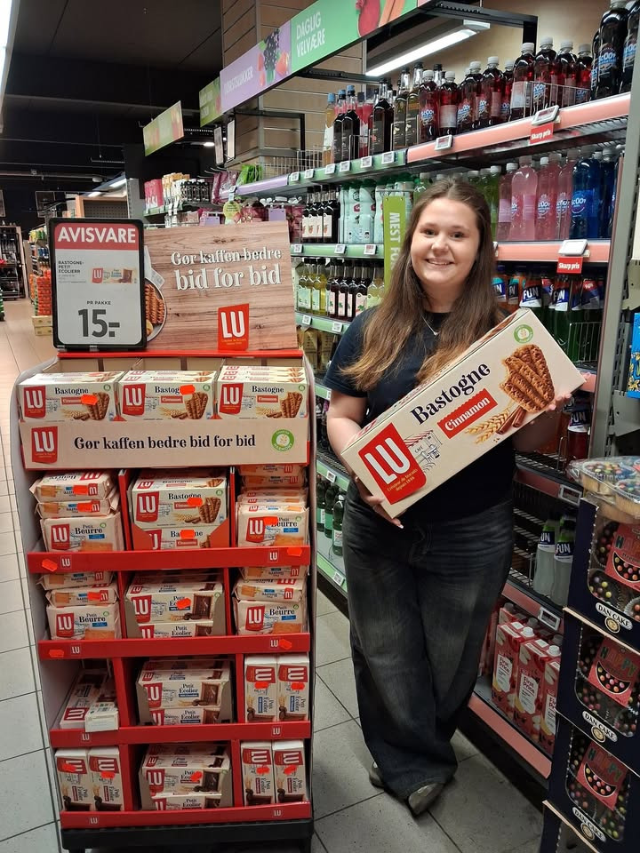 Meny Als udlodder en kæmpe æske LU Bastogne Cinnamon