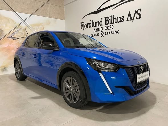 Fjordlund Bilhus har Peugeot e-208 på lager til leasing