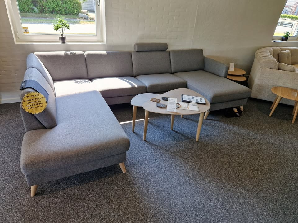 HOVELIND MØBLER tilbyder sofaer i alle former og farver