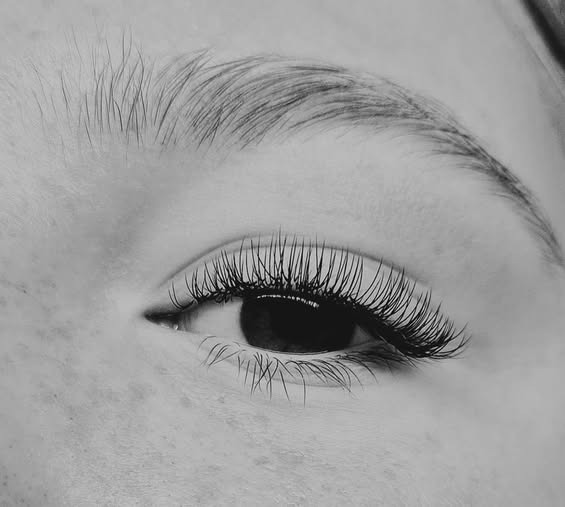 Bangs Beauty deler vigtige tips til pleje af dine vipper