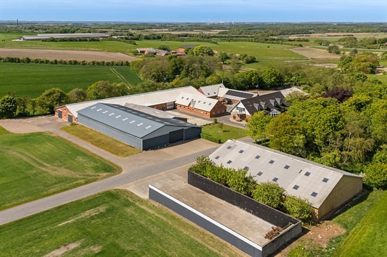 Lindholtvej 2A og 1 anden boliger er kommet til salg denne uge i Vinderup - se boligerne her.