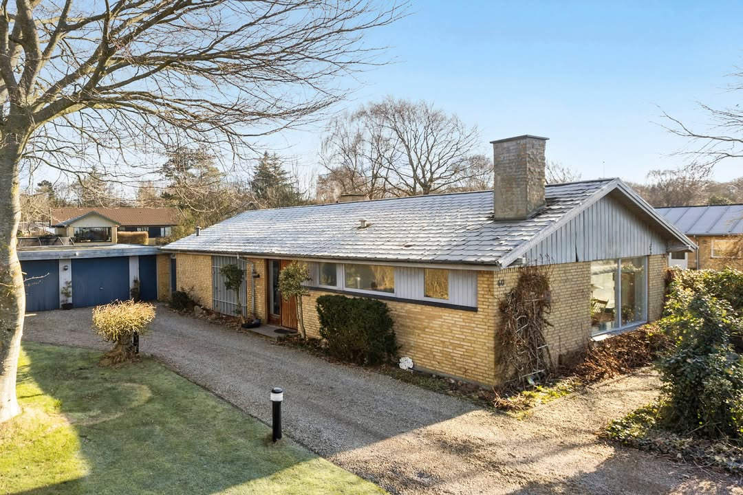 EDC Skive I/S præsenterer rummelig villa i Skive nær natur og byliv