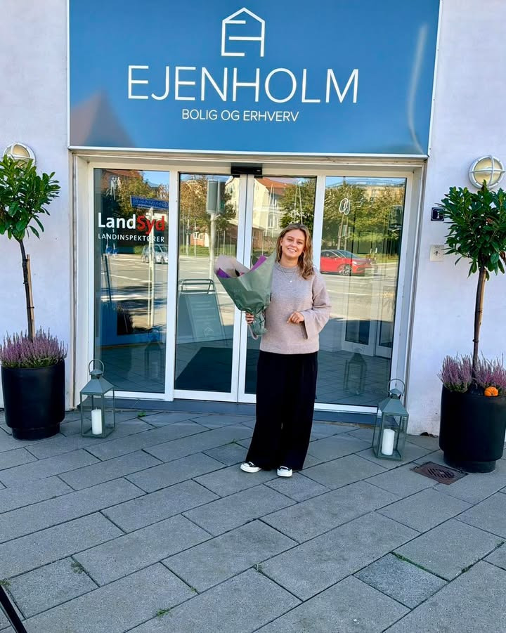 EJENHOLM BOLIG & ERHVERV byder Zoe velkommen som ny kollega