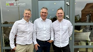 Customize PLUS Simonsen: To stærke virksomheder er blevet til én – og står nu endnu stærkere!