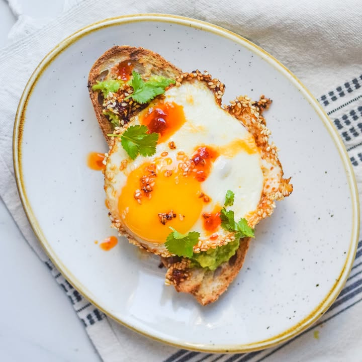 Meny Klarup foreslår spejlæg med chiliolie og sesam som ny morgenfavorit