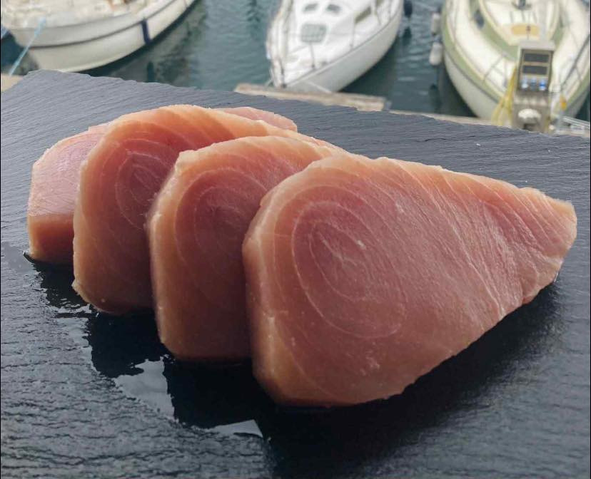 Havnens Fisk Øster Hurup tilbyder friske røde tunbøffer til grill og sushi