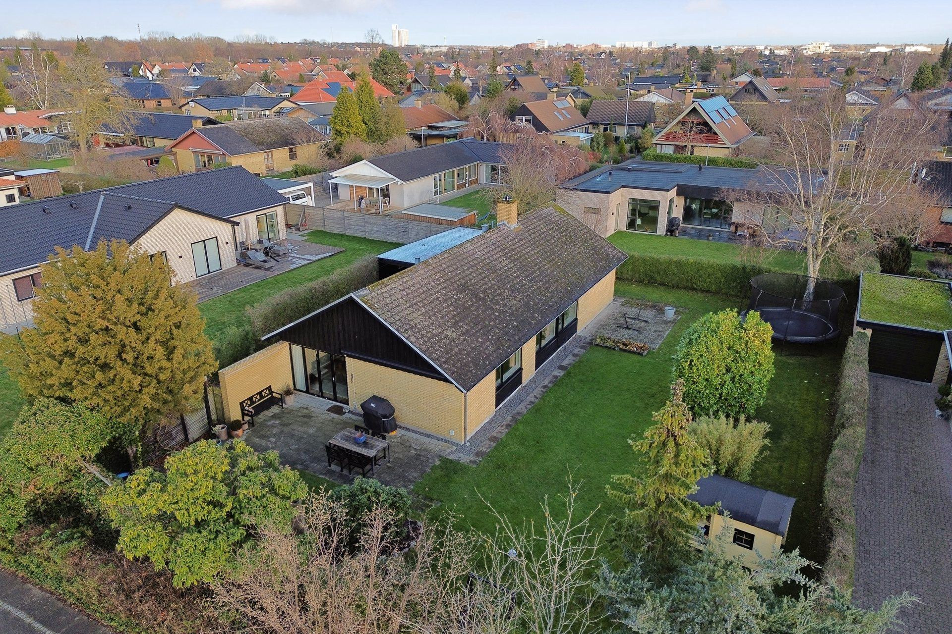 Luksus til salg: Brandsbyvej 9 til 6,0  mio. kroner – Se Skovlundes dyreste boliger her