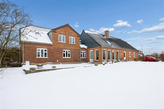 Holmevej 14 og 1 anden boliger er kommet til salg denne uge i Farsø - se boligerne her.