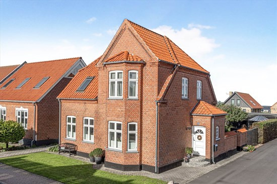 Fischersgade 46 og 3 andre boliger er kommet til salg denne uge i Løgstør - se boligerne her.