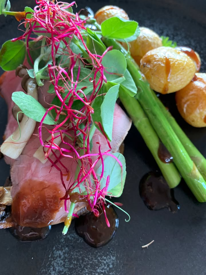 Weekendoplevelser med smag og hygge hos Restaurant Luna Lemvig