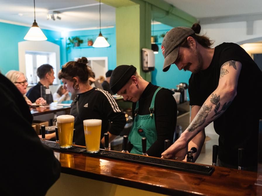 Silent reading party hos Slowburn Brewing Co-op