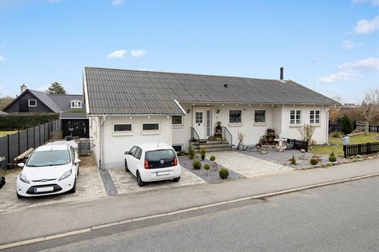 Æblevej 2 og 2 andre boliger er kommet til salg denne uge i Skælskør - se boligerne her.