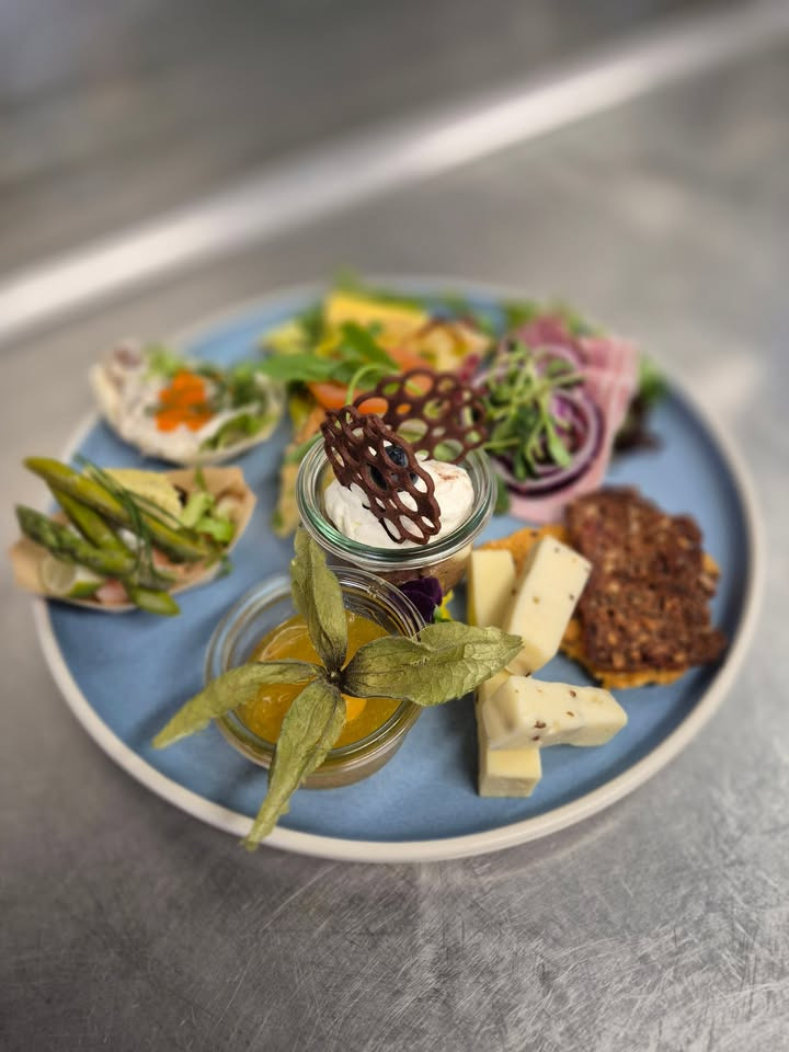 Restaurant Luna Lemvig byder på særlig søndagsfrokosttallerken til 299 kr