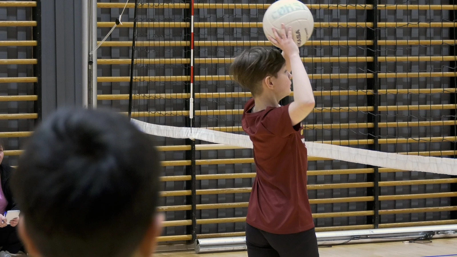 Styrkelse af foreningslivet i Ishøj Kommune: Samarbejde mellem Get2sport og Ishøj Volley og Beachvolleyklub involverer lokale unge i volleydags event