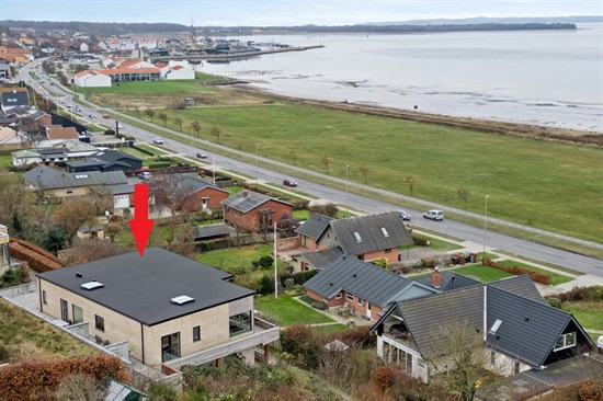 Strandgårdshøj 13A og 5 andre boliger er kommet til salg denne uge i Ebeltoft - se boligerne her.