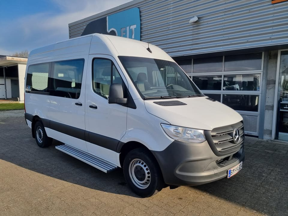 AutoFit A/S leverer Mercedes Sprinter 317 til Sabina ApS til brug som flextrafik