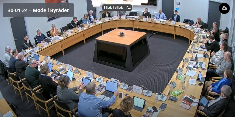 Kommune tv: 378 borgere var med på en kigger til byrådsmøde