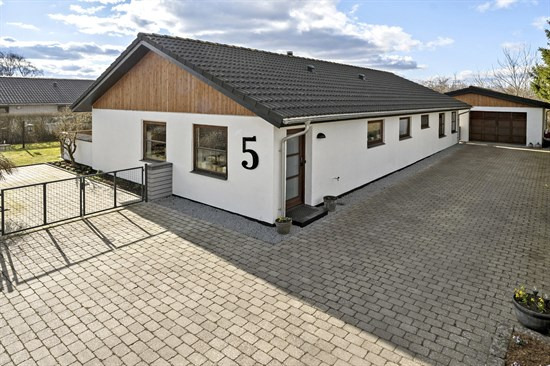 Top 6 over dyreste boliger til salg i Lunderskov. Priser op til 6.800.000 kr