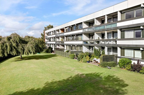 Brobjerg Parkvej 73 er til salg for kun 1.595.000 kr.: Se de billigste boliger til salg i Egå her