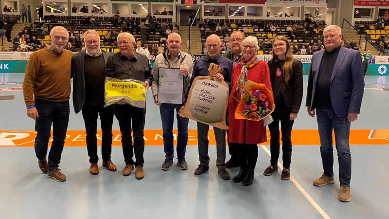 Silkeborgs Morgenduk hædret med Sundhedsprisen for gåture, der forbedrer livskvalitet