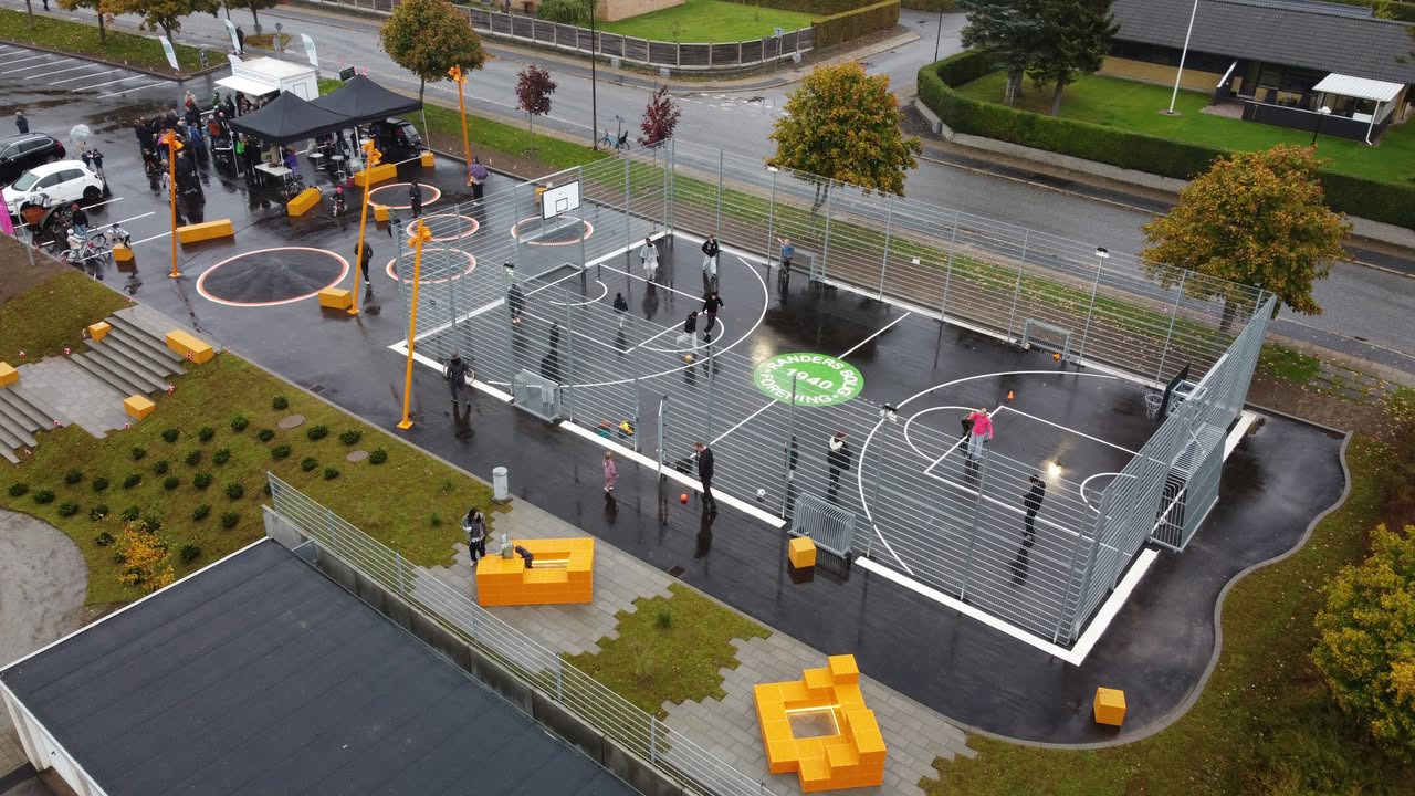 RandersBolig fejrer ny multibane og skaterområde i Vangdalen