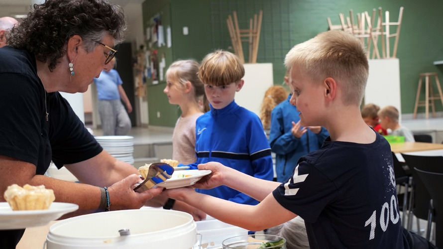 Borbjerg Skole styrker fællesskabet med populær madordning to gange om ugen