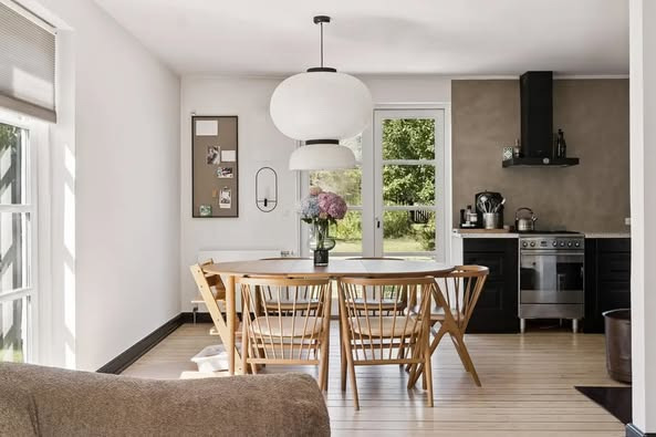 &LIVING Aalborg fejrer succesfuldt salg af villa i Ormslev