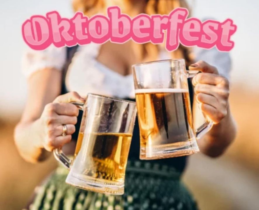 City Caféen byder velkommen til Oktoberfest med DJ Heinrich, konkurrencer og rabat på drikkevarer