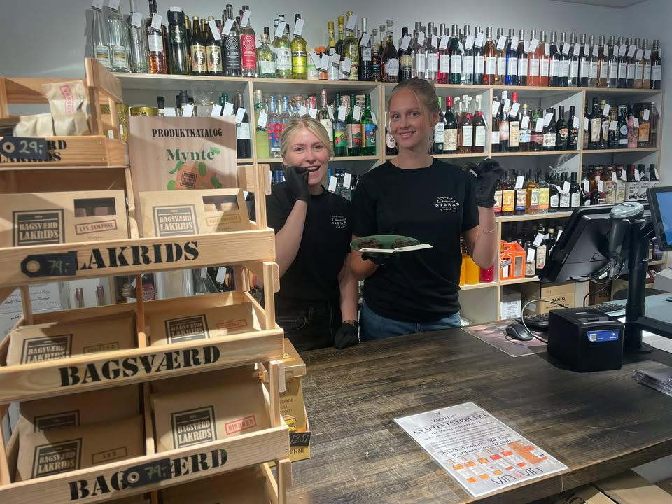 Vin & Vin Aalborg præsenterer NibNab-pigernes test af Bagsværd Lakrids