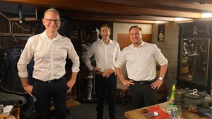 Julestemning på Dolphin Hotel Herning med Thomas Evers Band og glade gæster