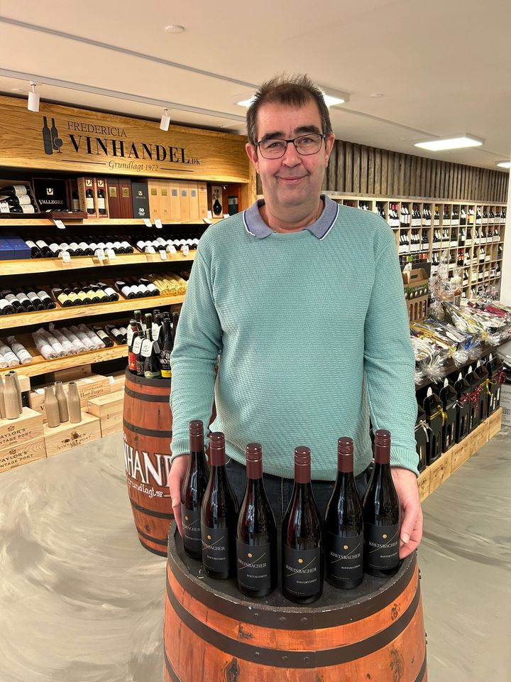 Fredericia Vinhandel frister med knaldtilbud på Kreinbacher Syrah til 39 kr. pr. flaske!